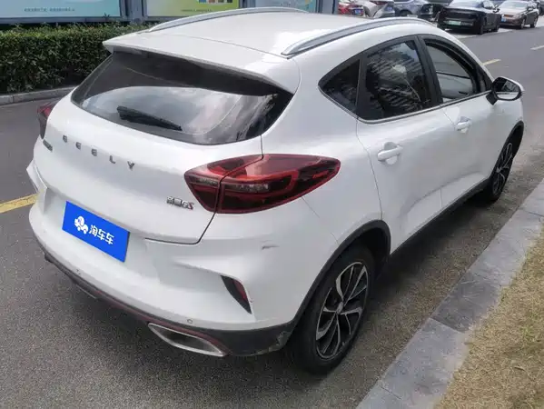 Geely Emgrand GS 2021