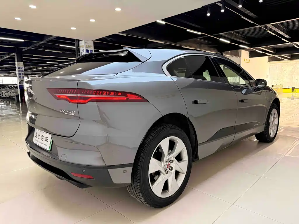 Jaguar I-PACE 2019 — фото 14