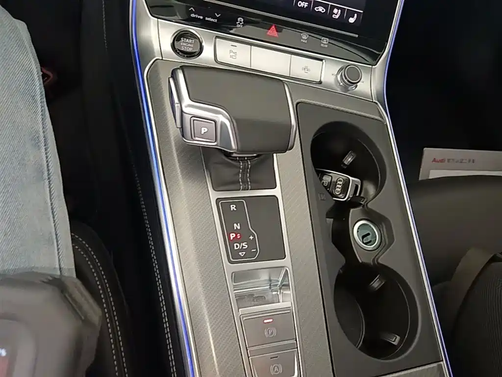Audi A6 2025 — фото 14