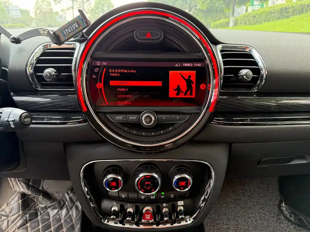 MINI Clubman 2020 — фото 10