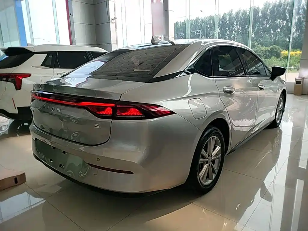 Aion S 2023