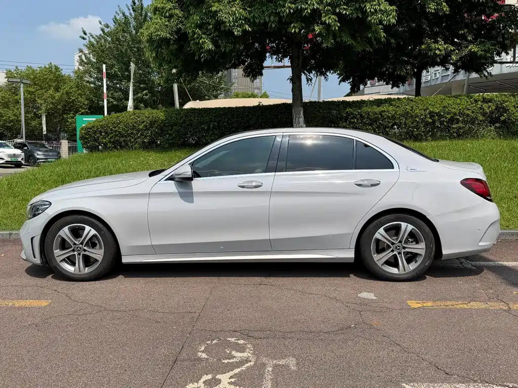 Mercedes-Benz C-Class 2019 — фото 3