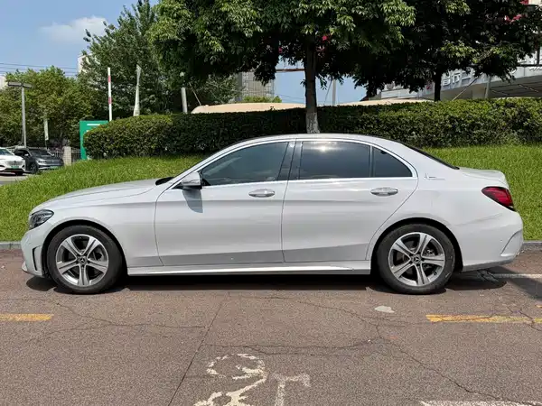 Mercedes-Benz C-Class 2019