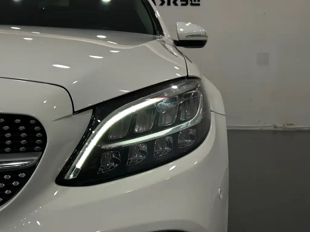 Mercedes-Benz C-Class 2020 — фото 24