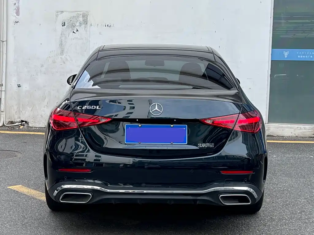 Mercedes-Benz C-Class 2024 — фото 17