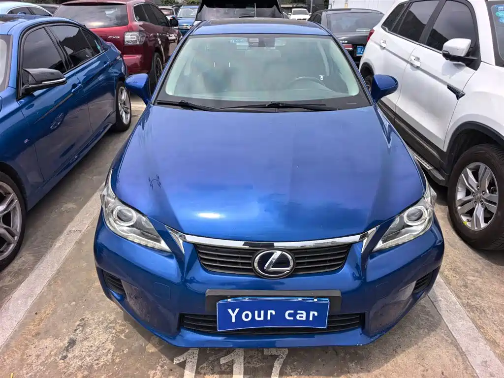 Lexus CT 2012