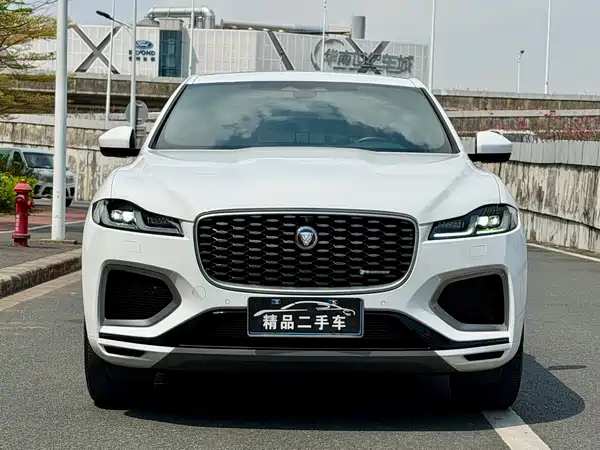 Jaguar F-PACE 2021