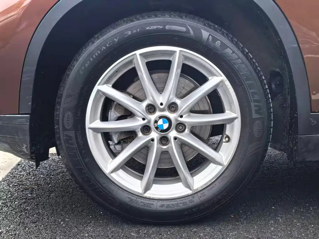 BMW X1 2016 — фото 13