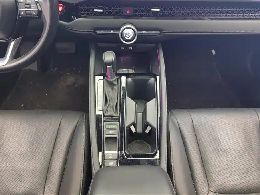 Honda Accord 2023 — фото 16
