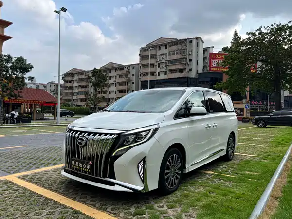 GAC Trumpchi M8 2021