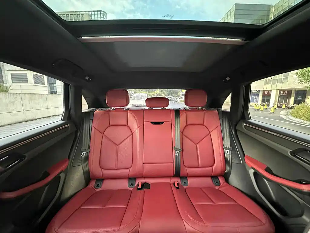 Porsche Macan 2024 — фото 14