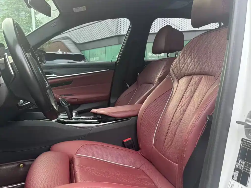 BMW 5 Series 2022