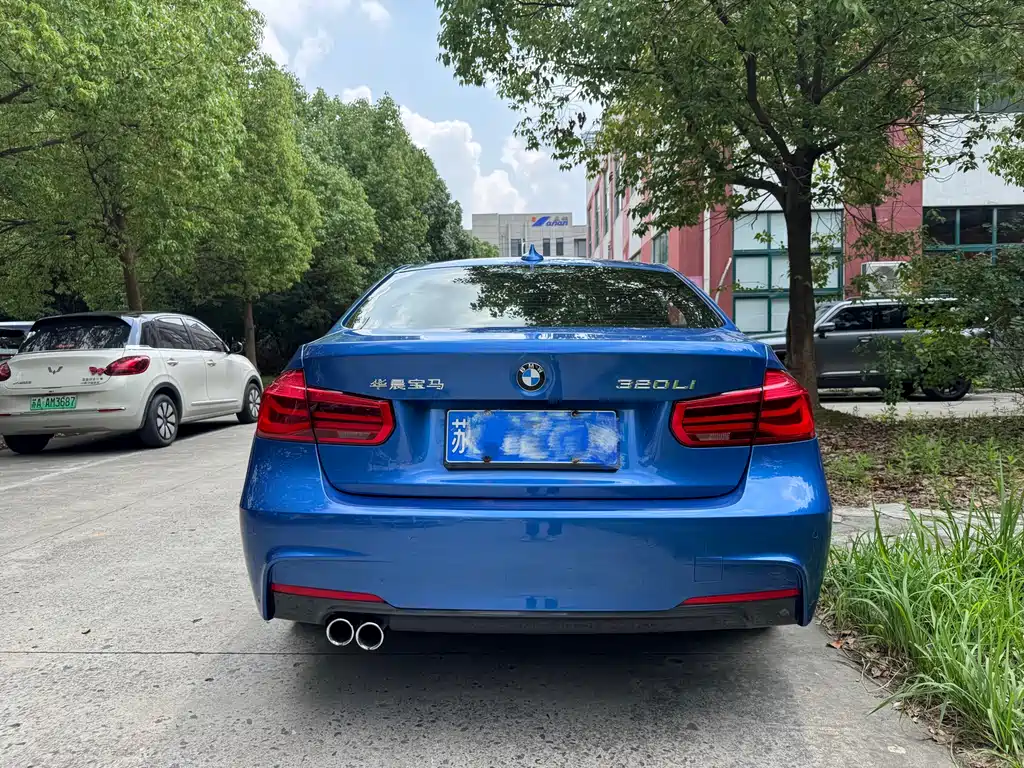 BMW 3 Series 2016 — фото 12