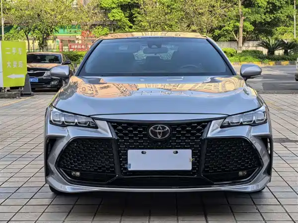 Toyota Avalon 2019