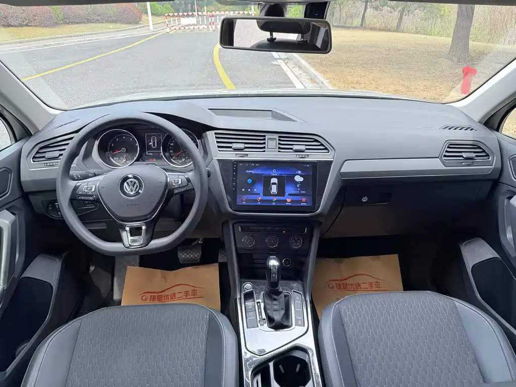 Volkswagen Tiguan L 2019 — фото 13