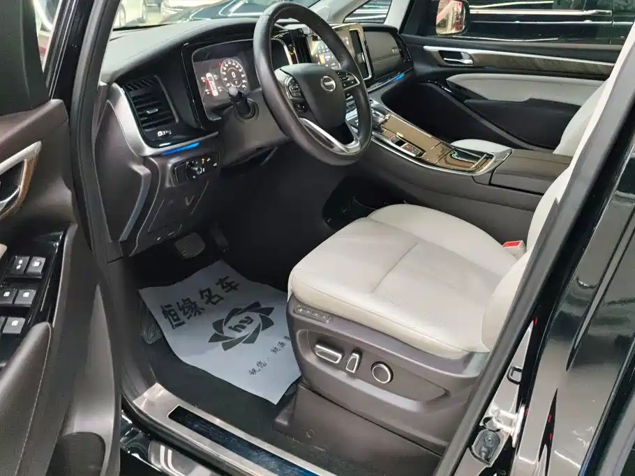GAC Trumpchi M8 2022 — фото 9