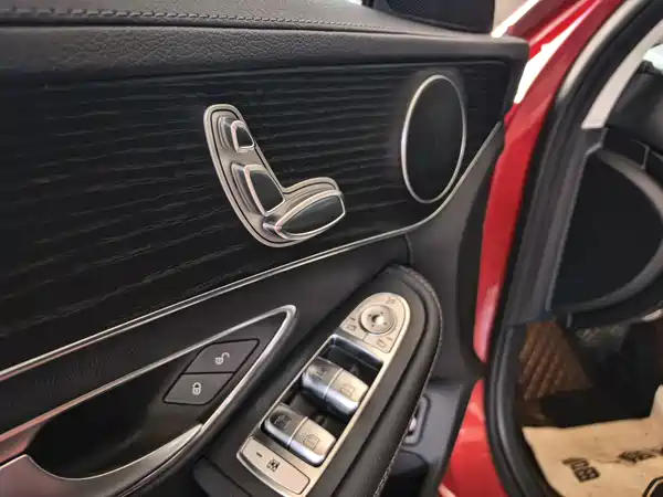 Mercedes-Benz C-Class 2021