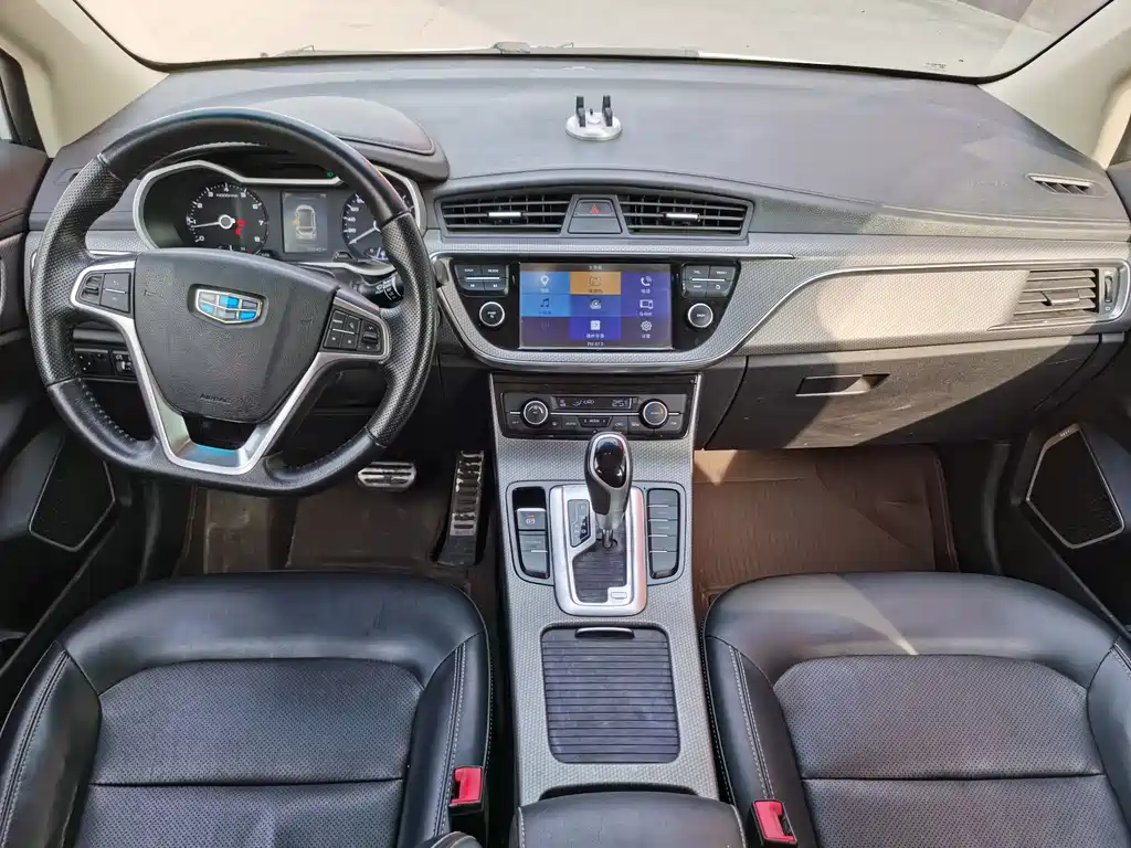 Geely Emgrand GS 2017 — фото 10