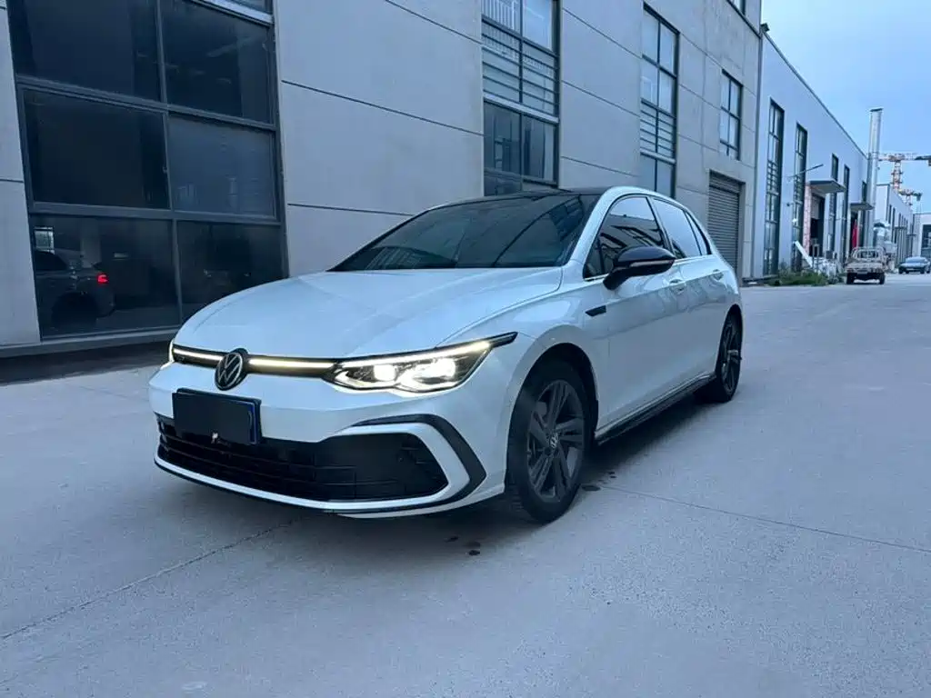 Volkswagen Golf 2022