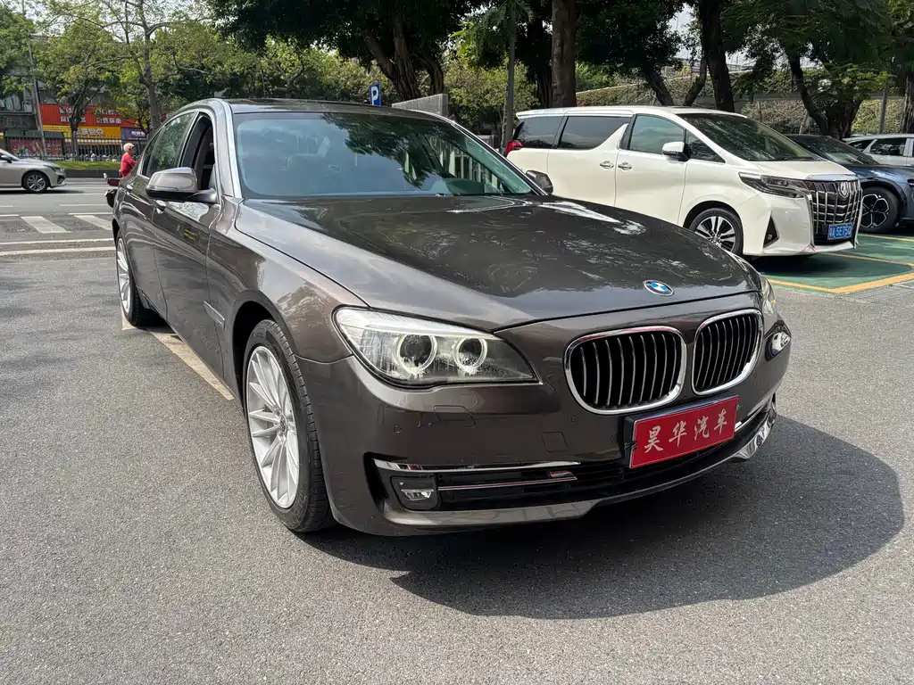 BMW 7 Series 2014 — фото 3