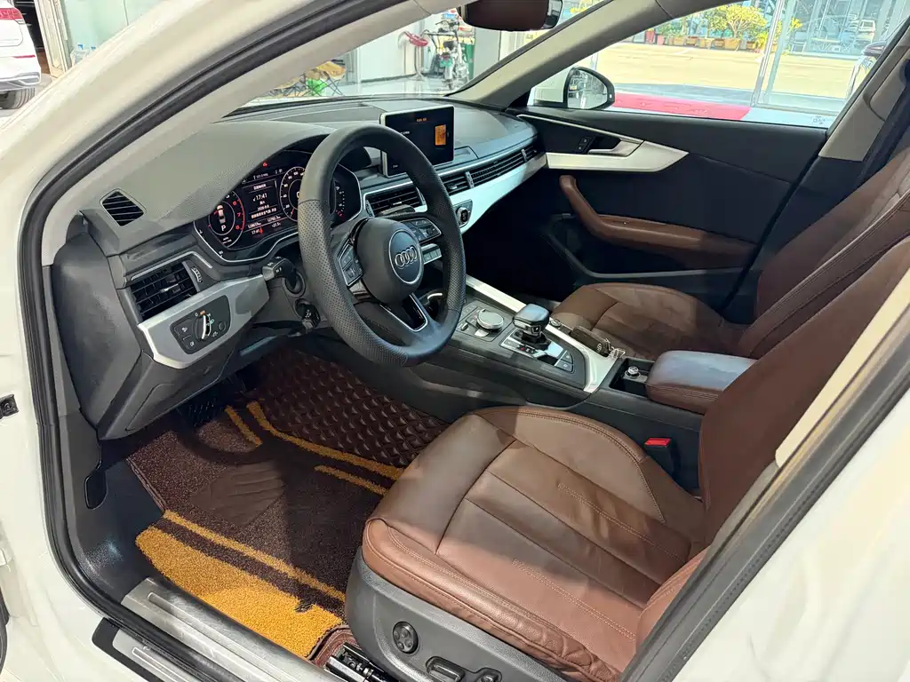 Audi A4L 2017