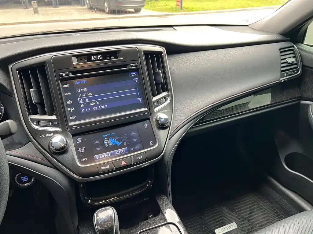 Toyota Crown 2018 — фото 14