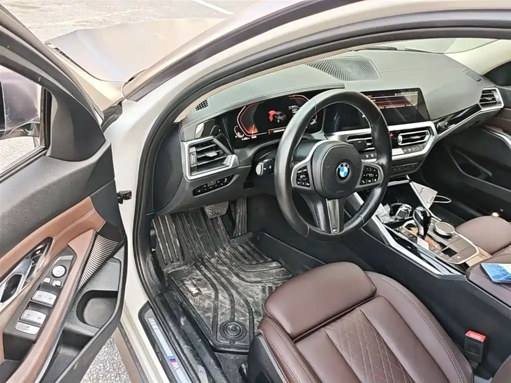 BMW 3 Series 2022 — фото 16