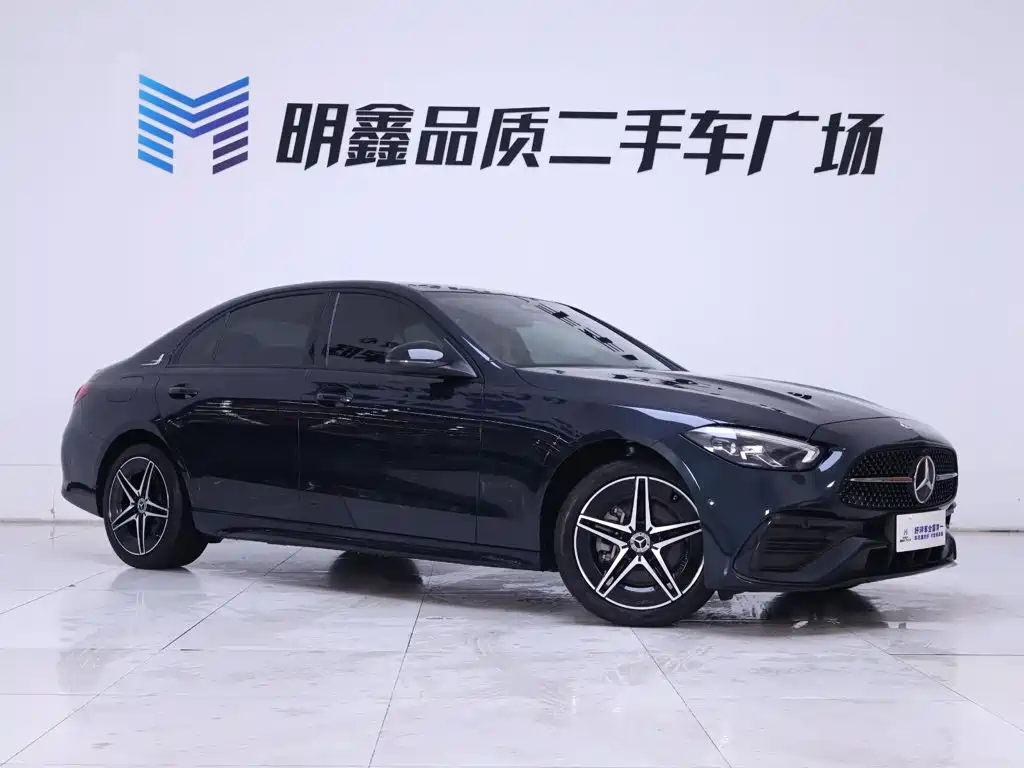 Mercedes-Benz C-Class 2024