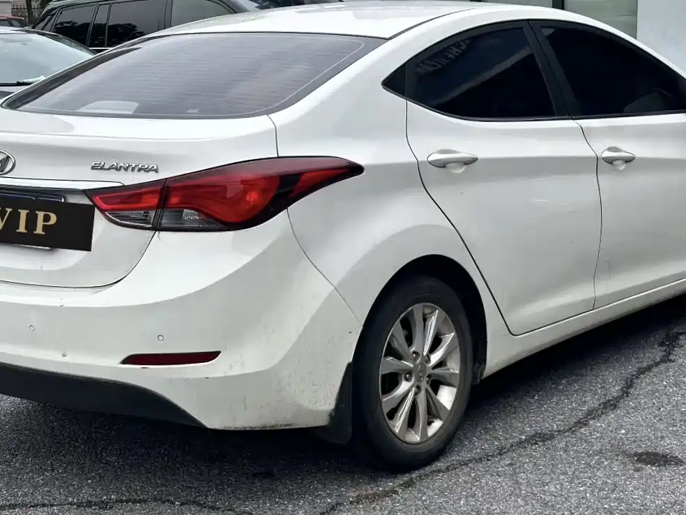 Hyundai Elantra Langdong 2018 — фото 4