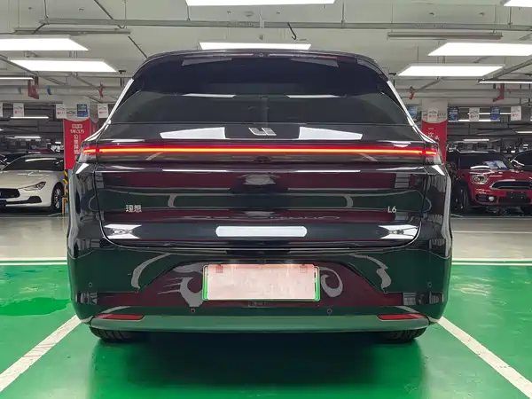 Li Auto L6 2024