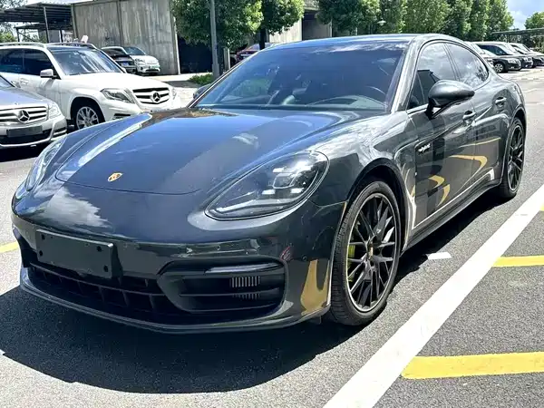 Porsche Panamera New Energy 2022