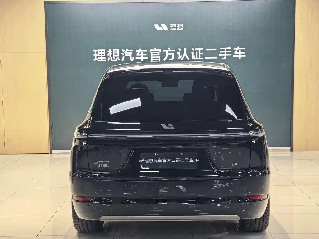 Li Auto Li L9 2025