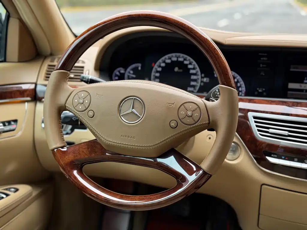 Mercedes-Benz S-Class 2011 — фото 12