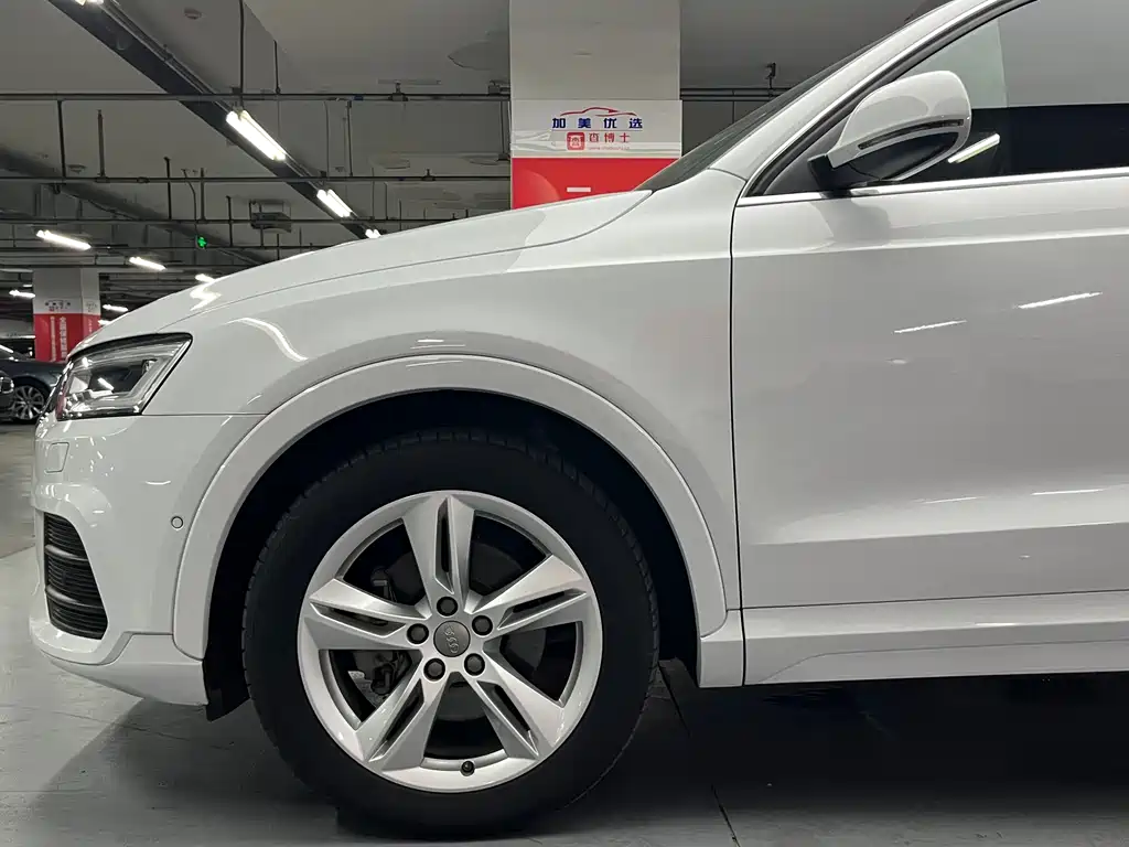 Audi Q3 2017 — фото 8