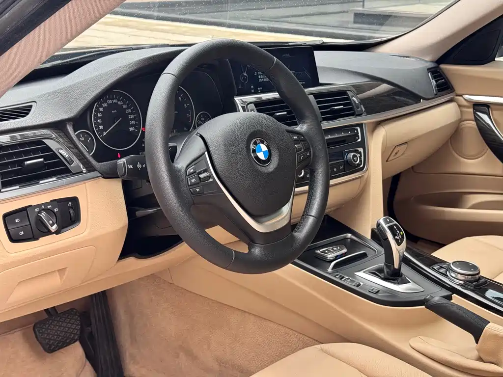 BMW 3 Series GT 2016 — фото 16