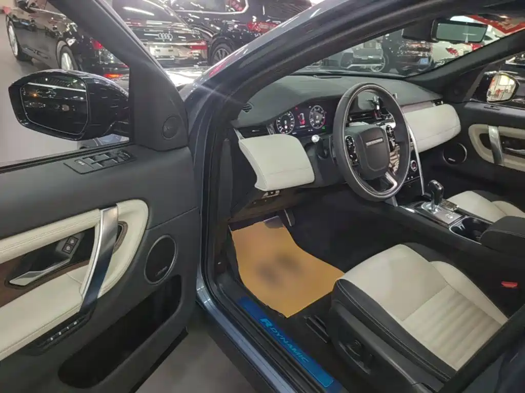Land Rover Discovery Sport 2021 — фото 16
