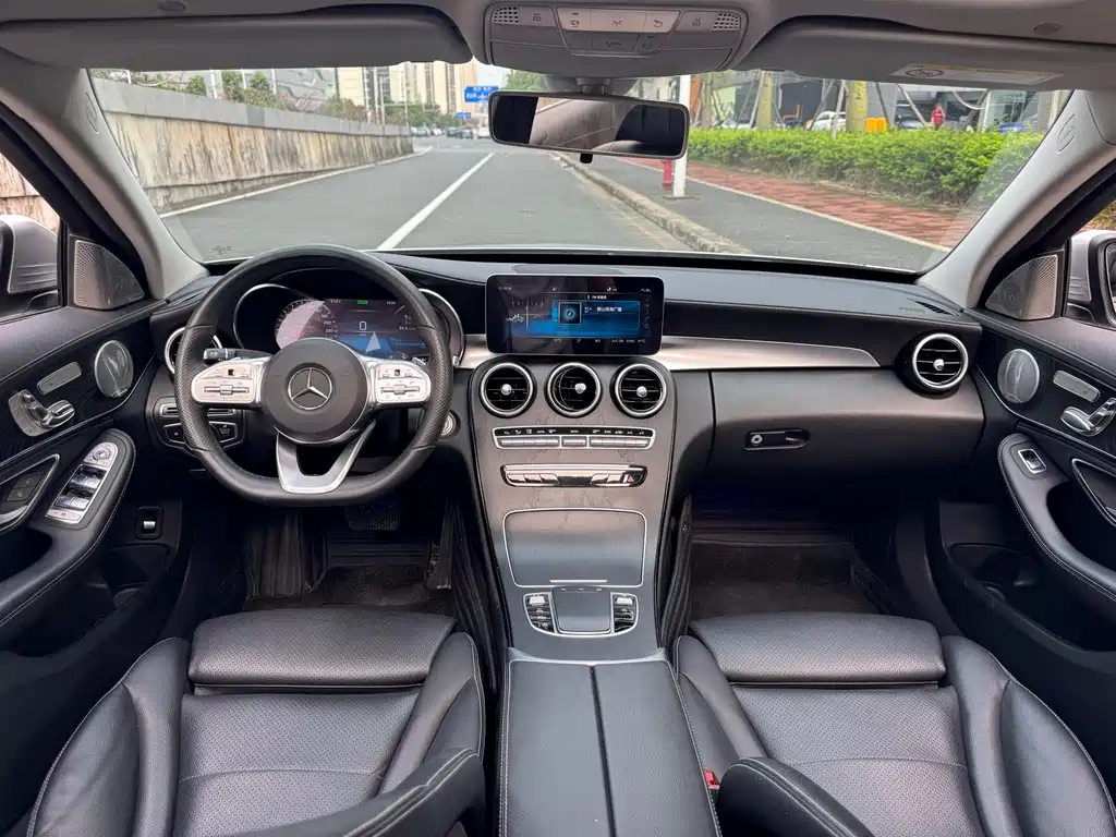 Mercedes-Benz C-Class 2020 — фото 12