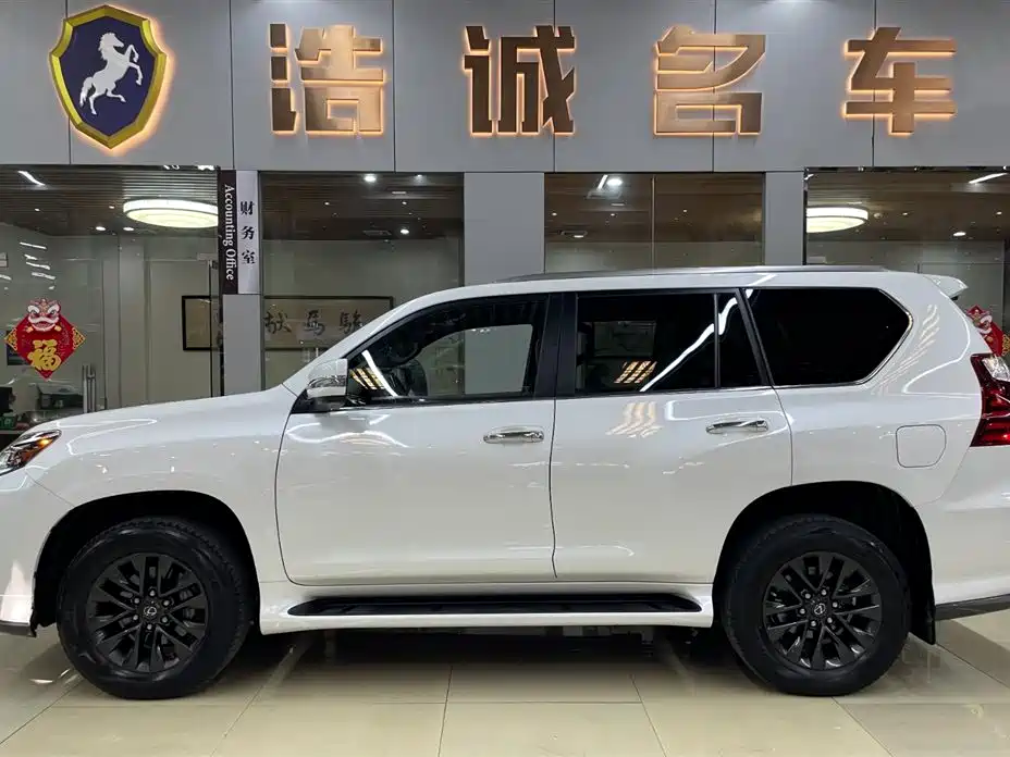 Lexus GX 2022 — фото 3