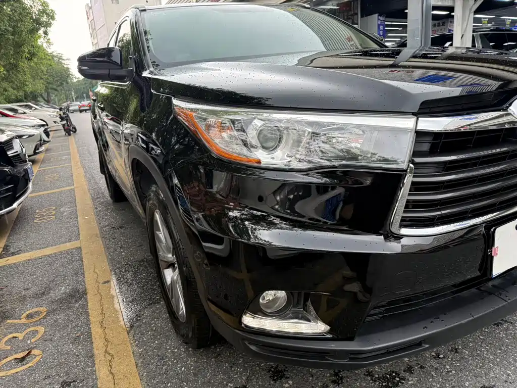 Toyota Highlander 2016 — фото 18
