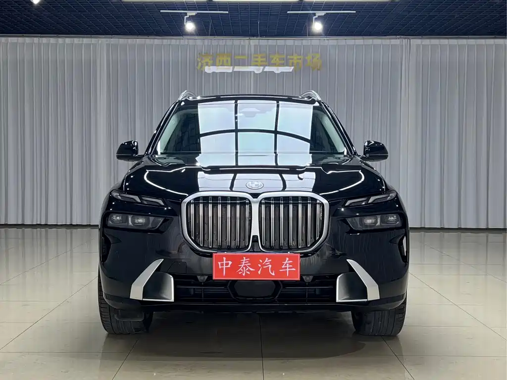 BMW X7 2023 — фото 2