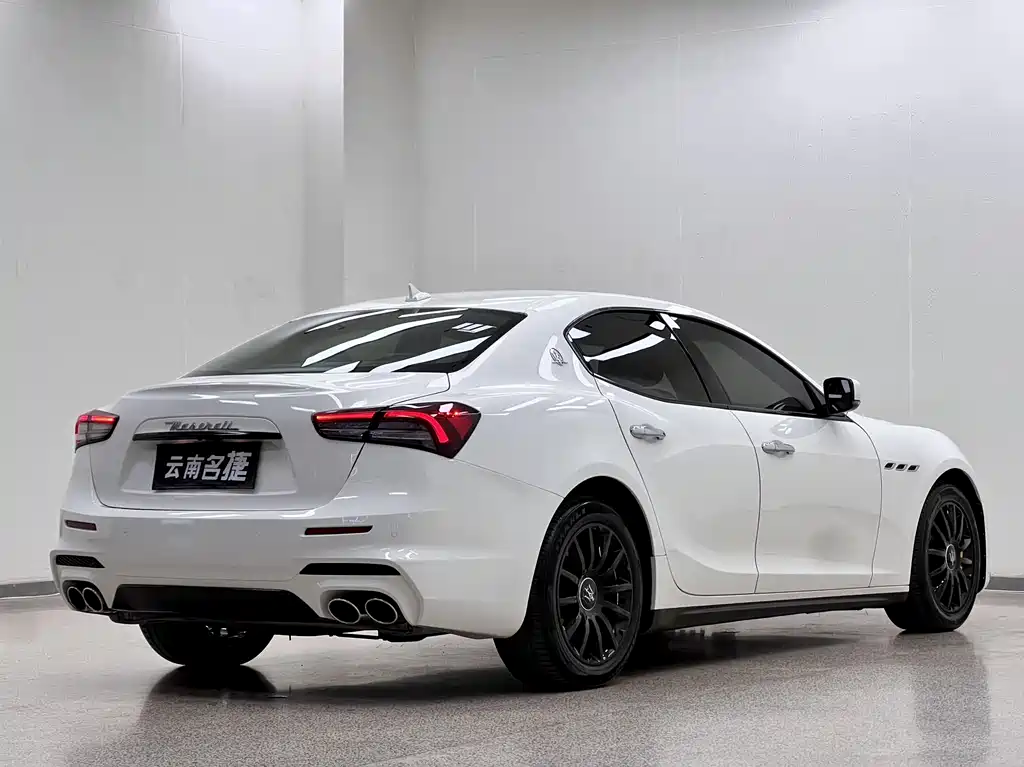 Maserati Ghibli 2015 — фото 7