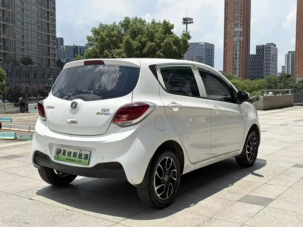 Changan Benben E-Star 2022 — фото 13