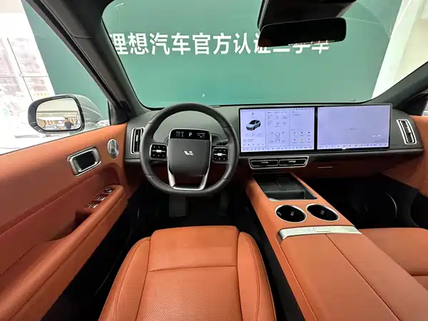Li Auto L6 2025