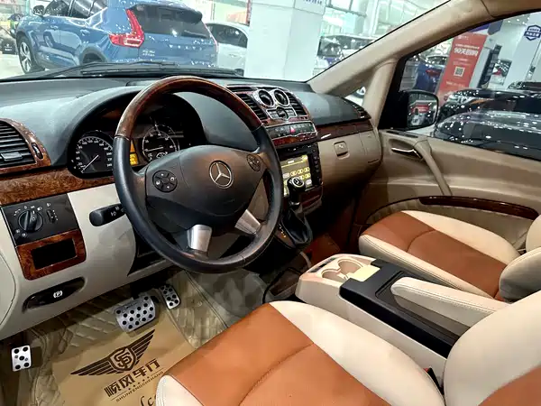 Mercedes-Benz Viano 2015