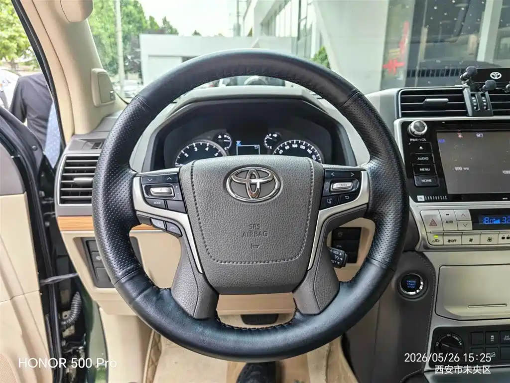 Toyota Prado 2019 — фото 11
