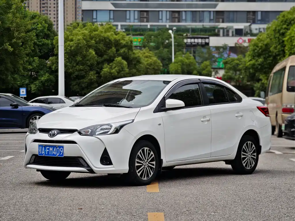 Toyota Yaris L 2019