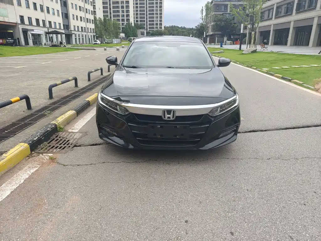 Honda Accord 2018 — фото 3