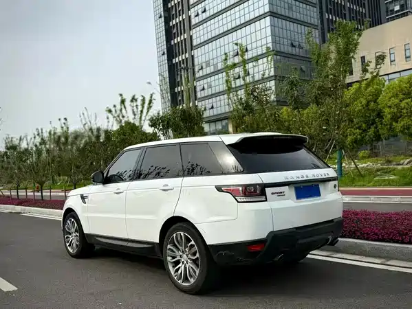 Land Rover Range Rover Sport 2016