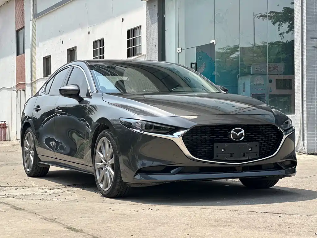 Mazda 3 Axela 2020 — фото 2