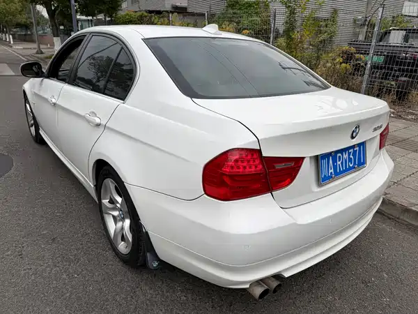 BMW 3 Series 2011